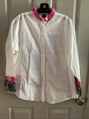 EUC Pearly Vine White Shirt with Pink and Black Trim